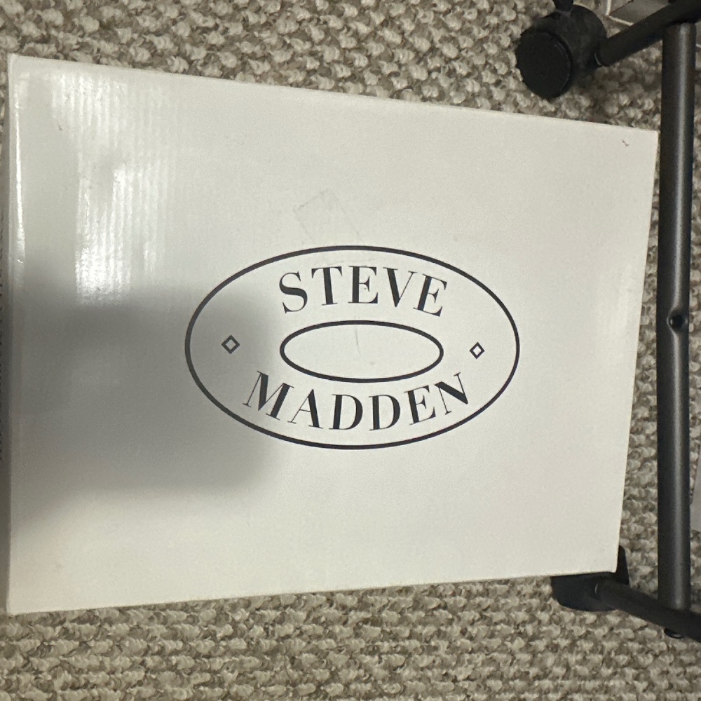 Steve Madden mid heels